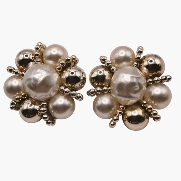 Faux Pearl Clip On Earrings Gold Tone Vintage Retro Statement - Picture 1 of 3